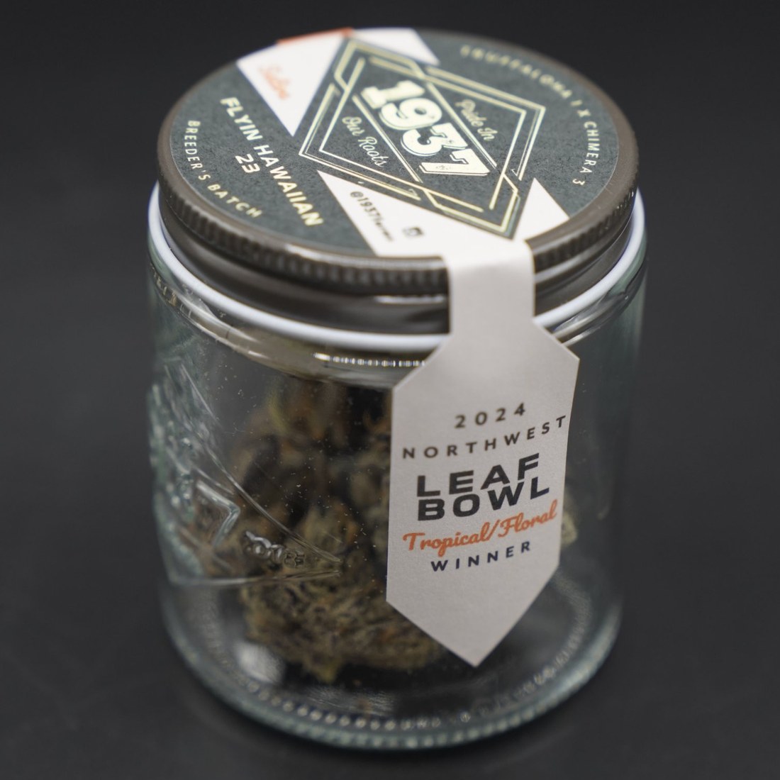 Flyin Hawaiian 23 jar with a 2024 Northwest Leafbowl Tropical/Floral winner tag